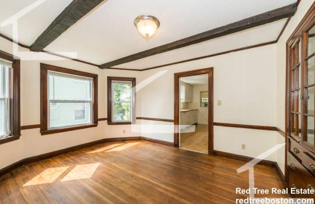Great value four bedroom apartment in Brighton - 54 Hobson Street, Boston, MA 02135