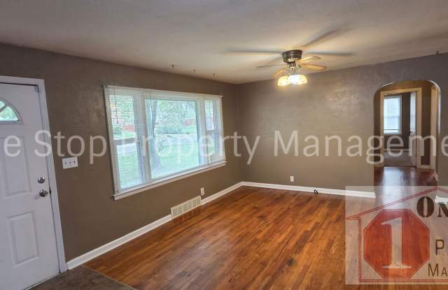 Fantastic 3 bedroom, 1 bathroom home in Blue Springs Gallery 4
