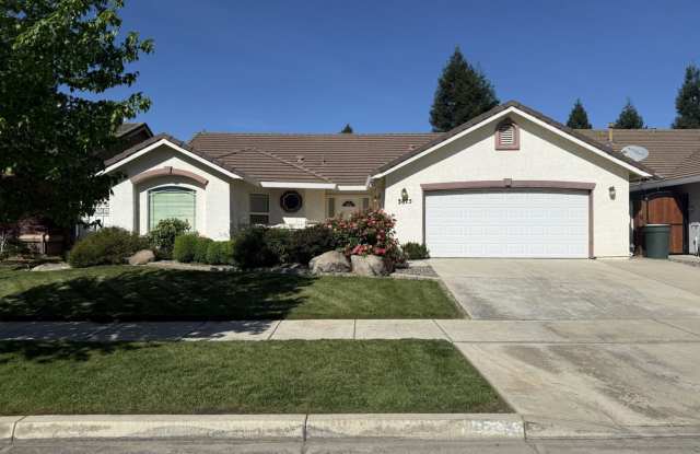Charming 3-bedroom, 2-bath home in North Merced! photos photos