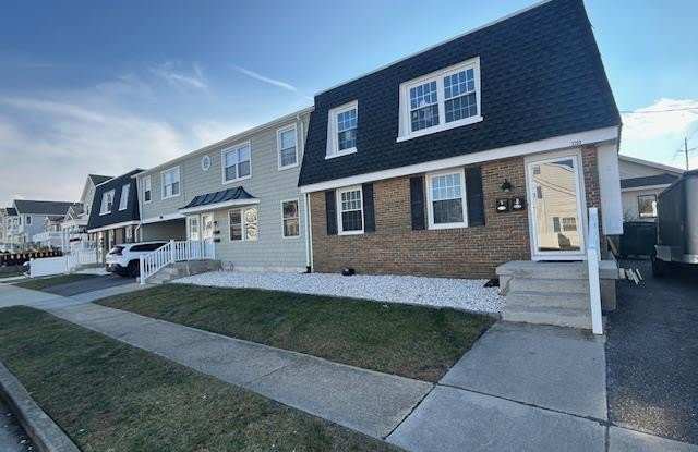 3200 W Brigantine Ave photos photos