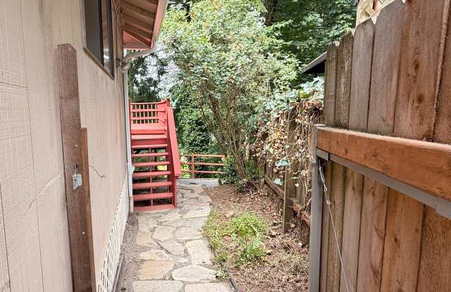 2217 Ne Landover Drive photos photos