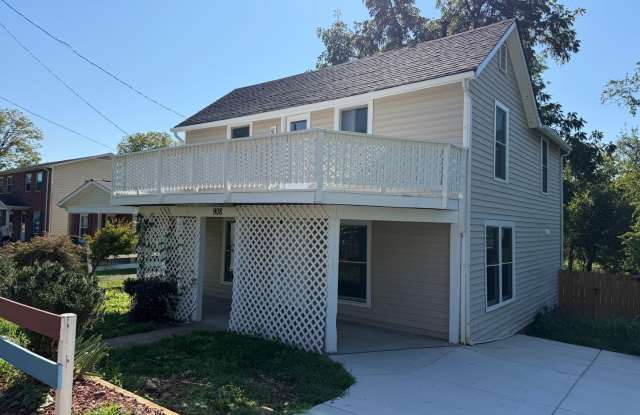 908 Rives Street - Beautifully Updated 3-Bedroom Home with Fenced in Yard! photos photos 908 Rives Street - Beautifully Updated 3-Bedroom Home with Fenced in Yard! photos photos