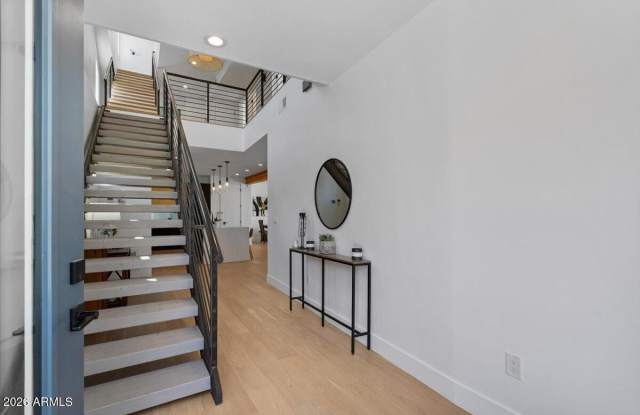230 W Monterosa Street Gallery 3