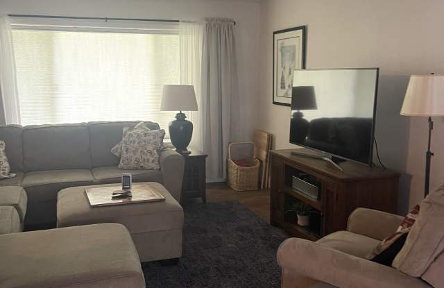 808 Caroline Ave Apt A photos photos