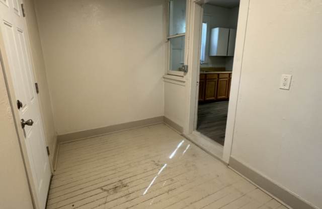 395 North 2nd West - 3 Gallery 4