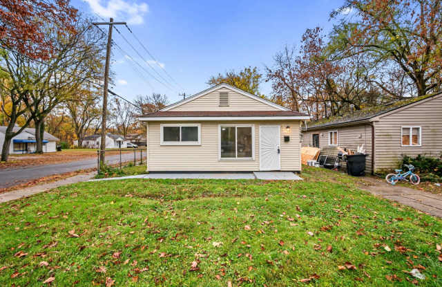 Remodeled Detroit rental available now! photos photos