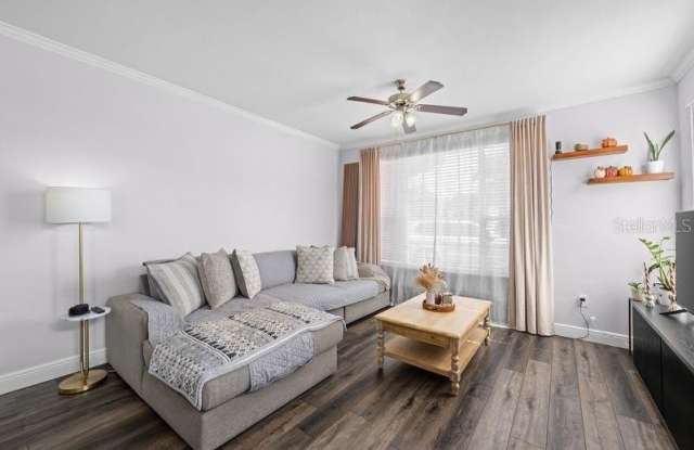 9578 LAKE CHASE ISLAND Way Gallery 3