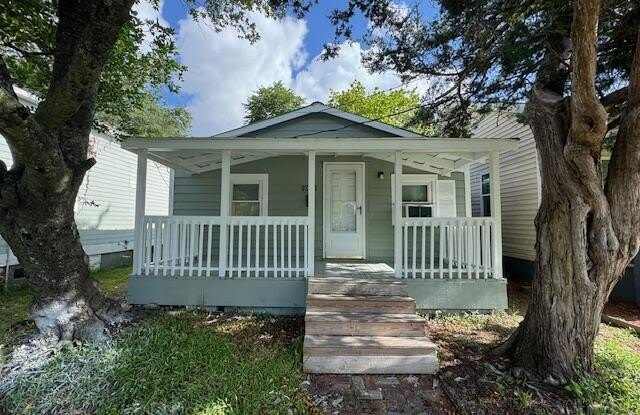 1307 Glenn Street - 1307 Glenn Street, Wilmington, NC 28401