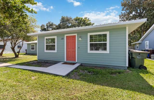 MOVE IN SPECIAL- Beautiful Newly Renovated 2/1 Duplex in St. Cloud - No HOA photos photos