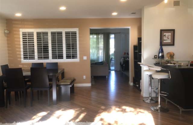 12144 Ferncrest Place Gallery 3
