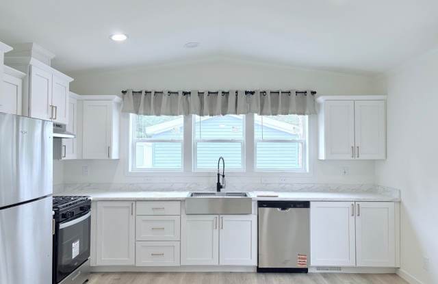 402 Lilly Ln. Gallery 4