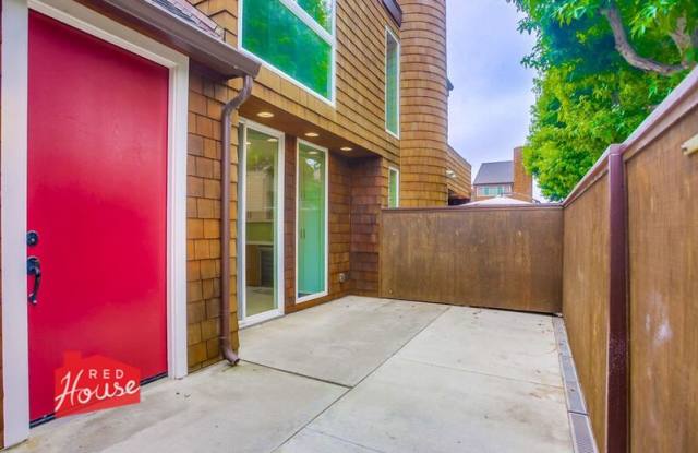 325 S. Sierra Ave. Gallery 3
