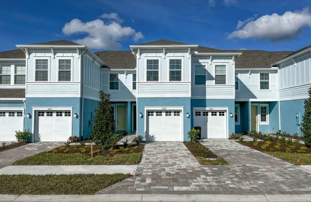 Townhome with garage, excellent location, community pool and more photos photos
