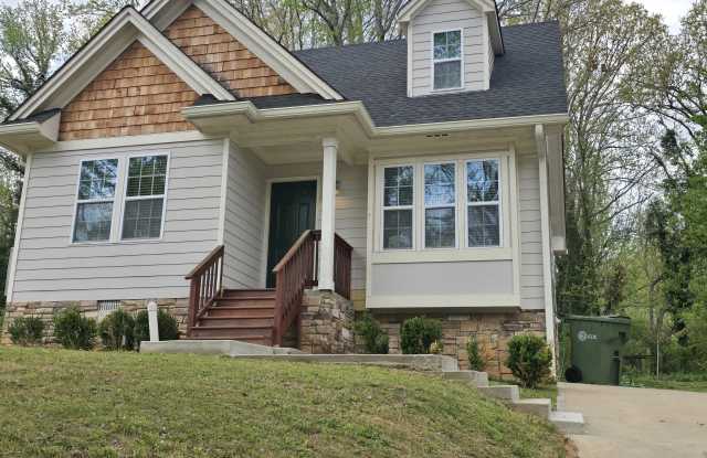 4075 Fairburn Avenue photos photos