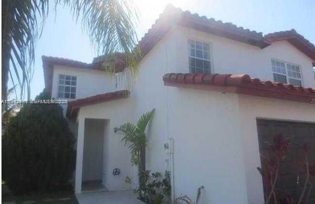 8413 SW 209th St photos photos