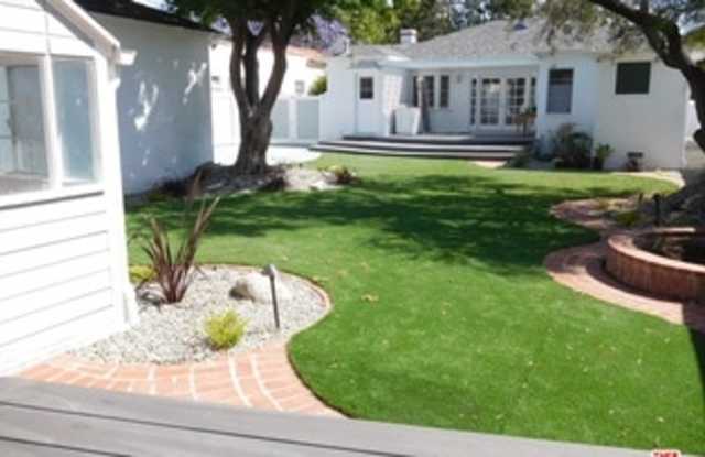 2317 Veteran Avenue Gallery 2