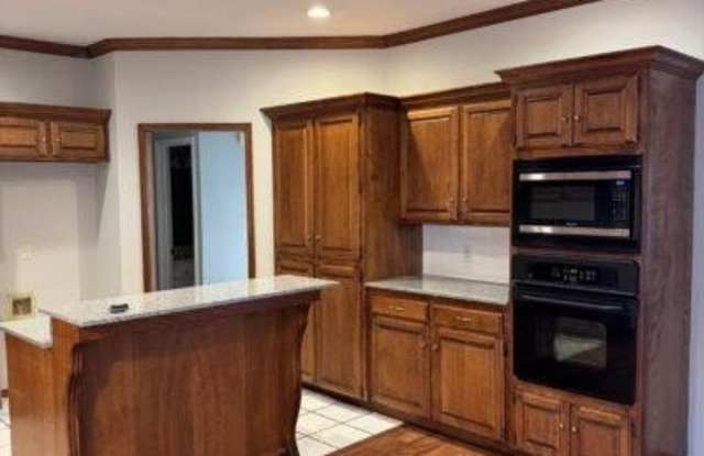 1409 Carrick Court Gallery 3