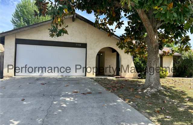 Newly Remodeled 4 Bed/2 Bath SW Bakersfield Home w/ RBP  Security Deposit Alternative photos photos