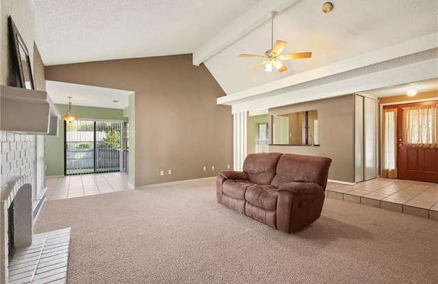1713 Aurora Drive Gallery 3