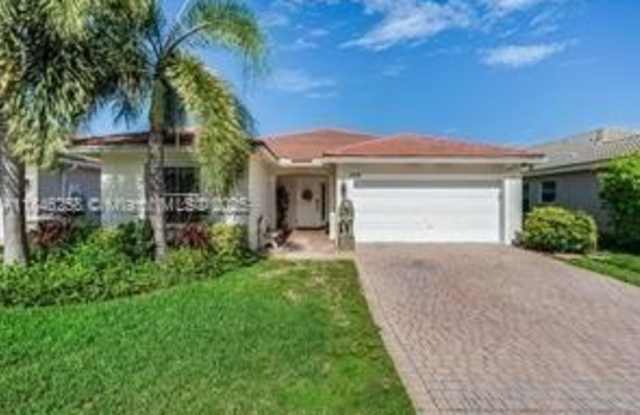 4938 SW 33rd Way photos photos