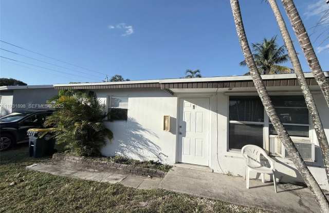 4265 SW 51st St photos photos