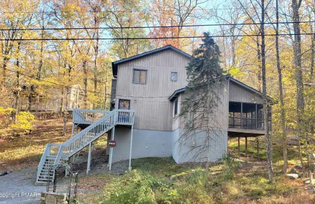 108 Rigby Lane - 108 Rigby Lane, Saw Creek, PA 18324