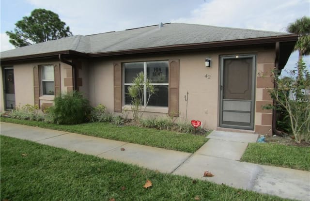 42 LAS BRISAS COURT - 42 Las Brisas Court, Buenaventura Lakes, FL 34743