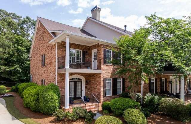 2537 Oglethorpe Circle NE Gallery 1