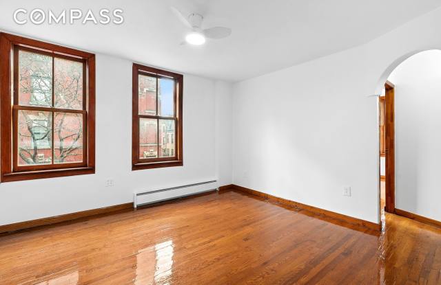 49 Perry Street photos photos