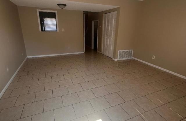 3009 Fairview Drive Gallery 4