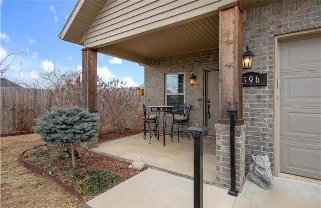 396  N Torc  LN photos photos