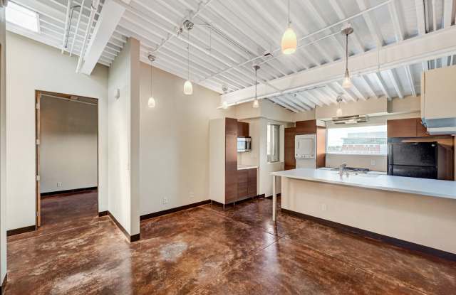 Trendy Loft Living Near The Arts District! photos photos