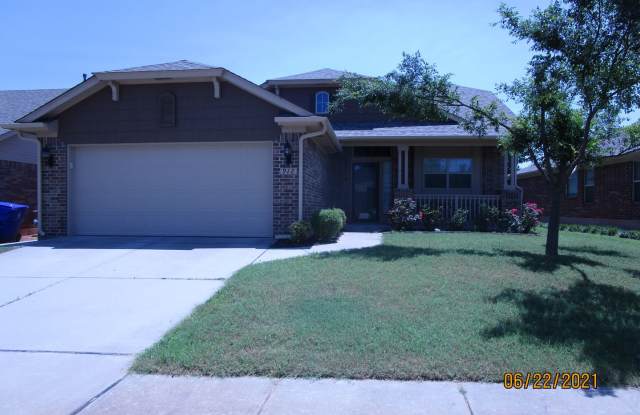 (3) Bed/(2) Bath in Norman w/ Storm Shelter! Walking Trails and Community Park! Gallery 1