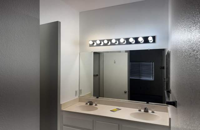 14724 Rockrose Street Gallery 4