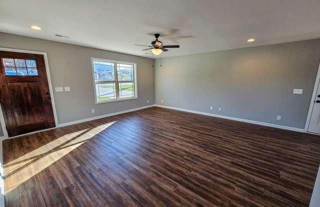 BRAND NEW Spacious Townhome in Shelbyville!...**1/2 OFF Move-In Special** Gallery 4