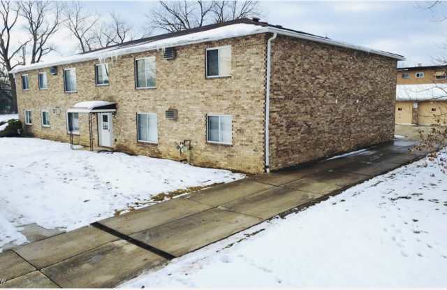 5790 Lee Rd photos photos