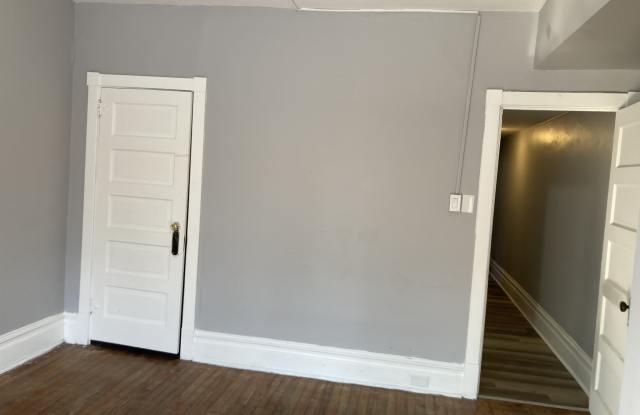 1926 Chestnut Street - 2 Gallery 4