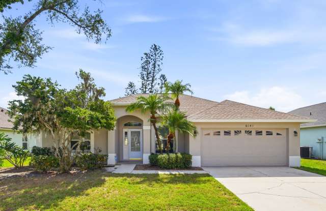 Peaceful 4BR Home with Pond View & No Backyard Neighbors photos photos