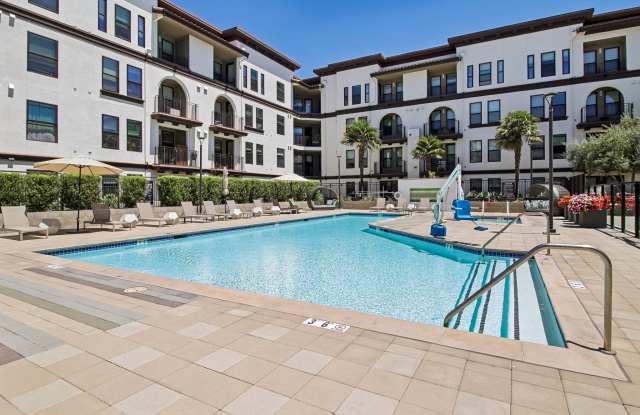 Villas on the Boulevard Gallery 4