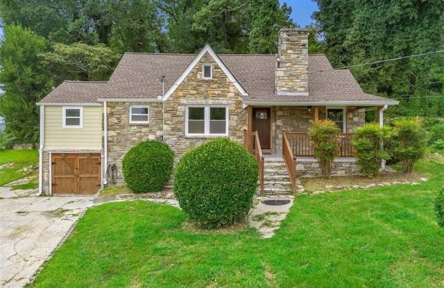 323 ANDERSON Avenue NW photos photos