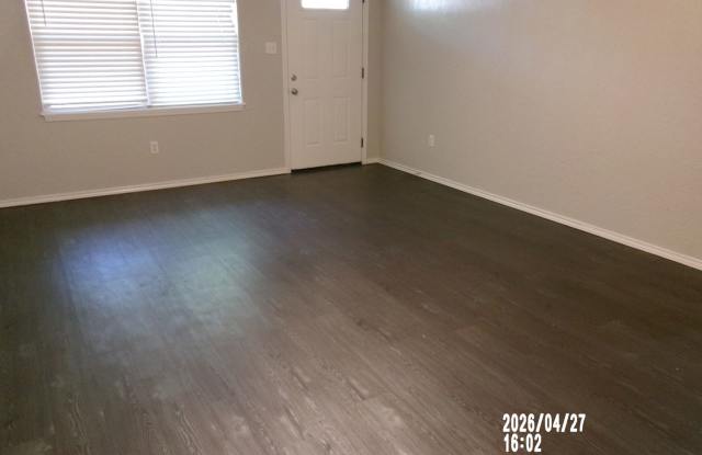 Welcome Home! 106 Elk Dr. | Cache, OK NO PETS Gallery 4