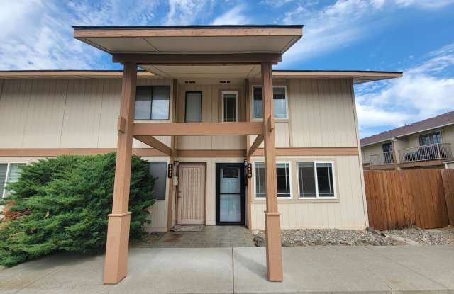 Townhome with Community Pool and Private Patio in Richland photos photos