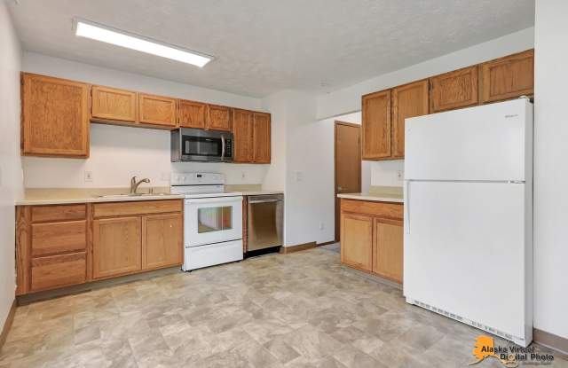 1810 E 72nd Avenue Gallery 1