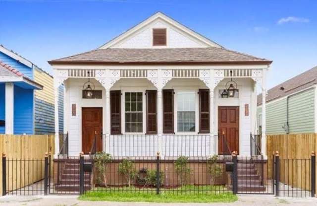 2122 St Roch Ave - 2122 Saint Roch Avenue, New Orleans, LA 70117