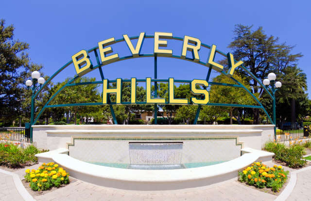 138 Hamel Dr - 138 South Hamel Drive, Beverly Hills, CA 90211
