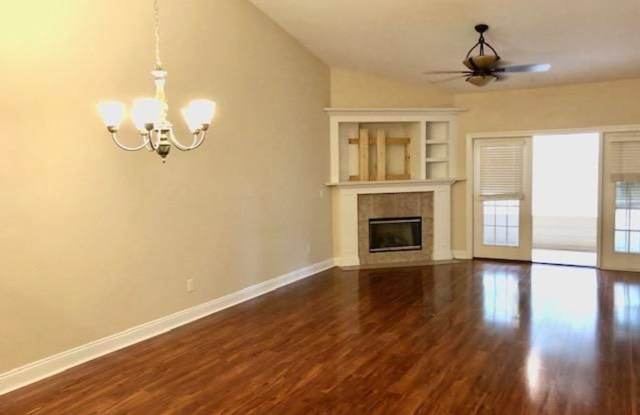 4200 Jade Loop Diamond Lakes Subdivision Gallery 4