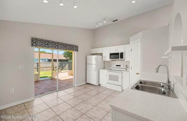 2824 Maderia Circle Gallery 3