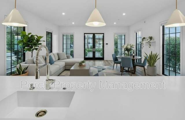 207 E Intendencia St photos photos