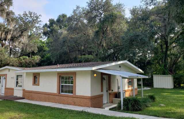 Beautiful 1/1 Centrally Located!!!! photos photos
