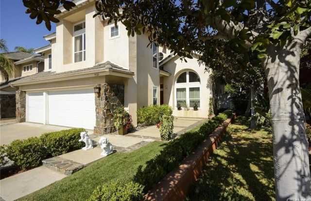 5525 Delacroix Way Gallery 2